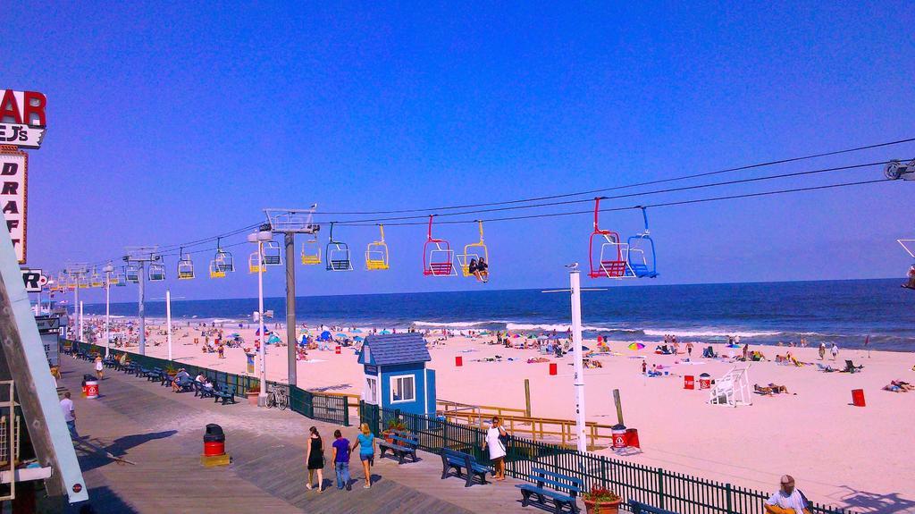 Buoy 16 Motel By The Beach Seaside Heights Exterior photo
